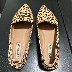 Steve Madden leopard print flats size 8.5.